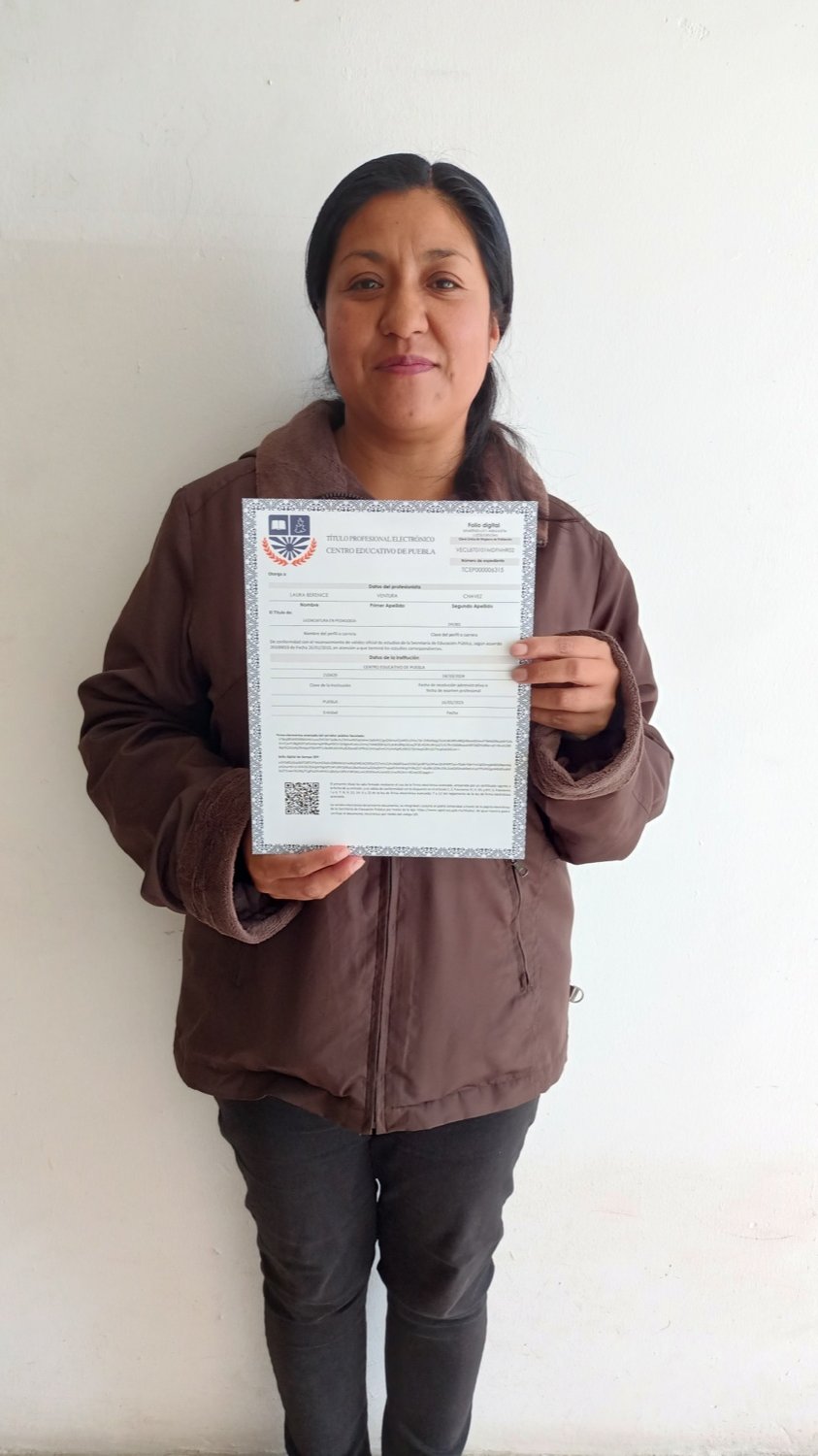 Egresado titulado de UniCEP Enlace Tlaxcala