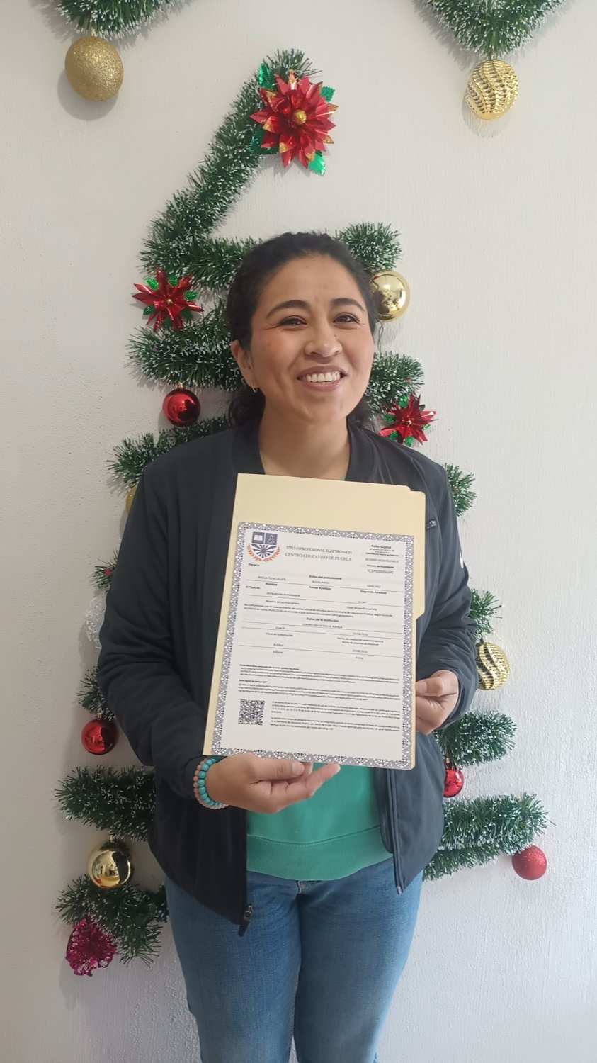 Egresado titulado de UniCEP Enlace Tlaxcala